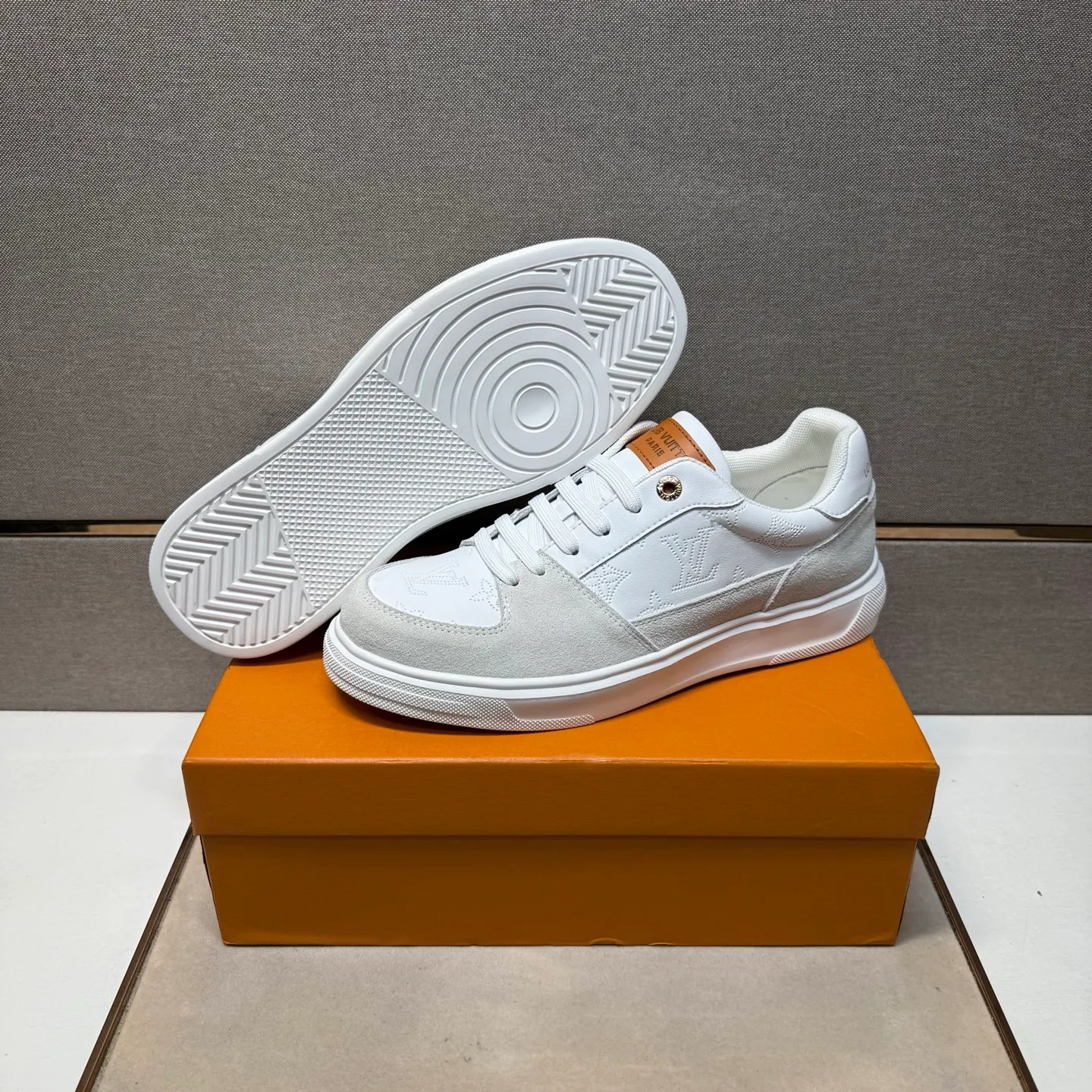 ⬛️Men's shoes 💰p400 [LV～] Men's casual shoes 2025z cabinet sales simultaneously 🔶Size: 38-44 #️⃣ 🔷2 colors🔜The upper is made of multi-material splicing➕Mesh lining, comfortable and breathable, sole: original comfortable and wear-resistant outsole, ⚠️real thing📱photographed🎬real thing is better📢📢📢